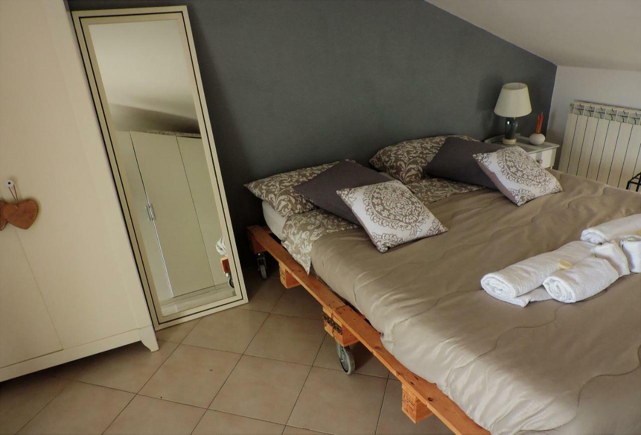 Casa Leonardo Liam Lägenhet Caserta Exteriör bild